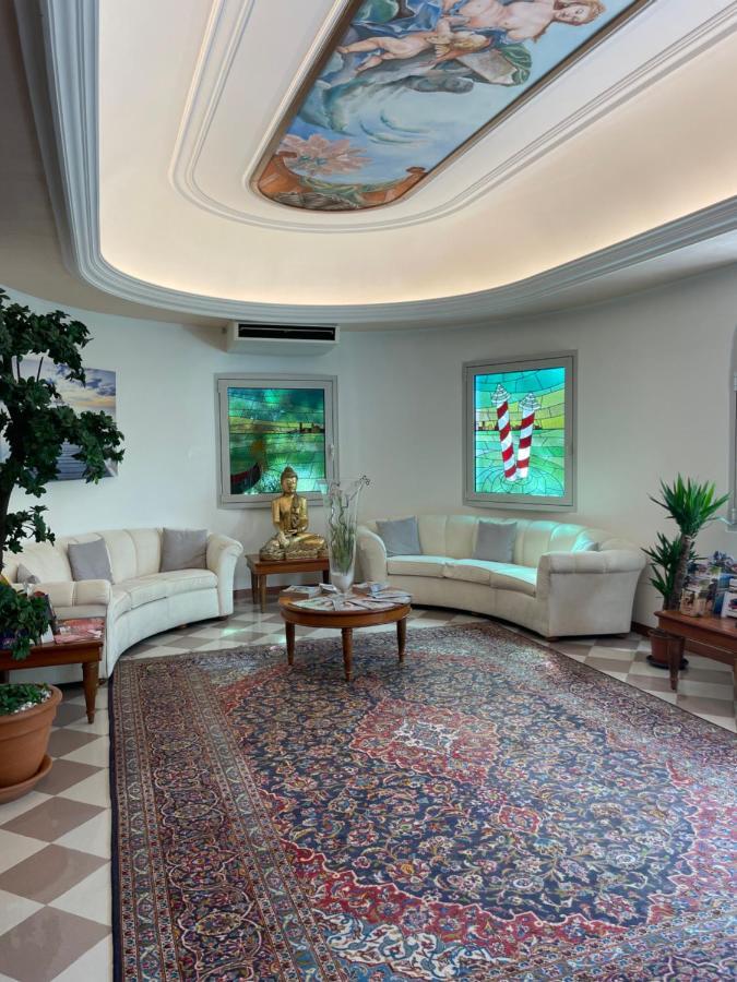 Park Hotel Cellini Лидо-ди-Езоло Экстерьер фото